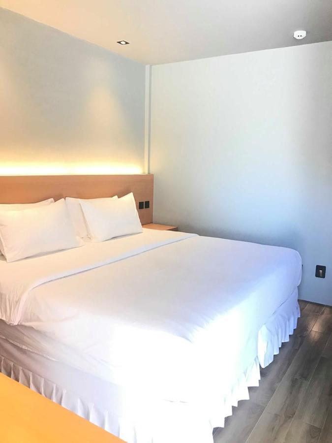 Mayfair Resort Панглао Экстерьер фото